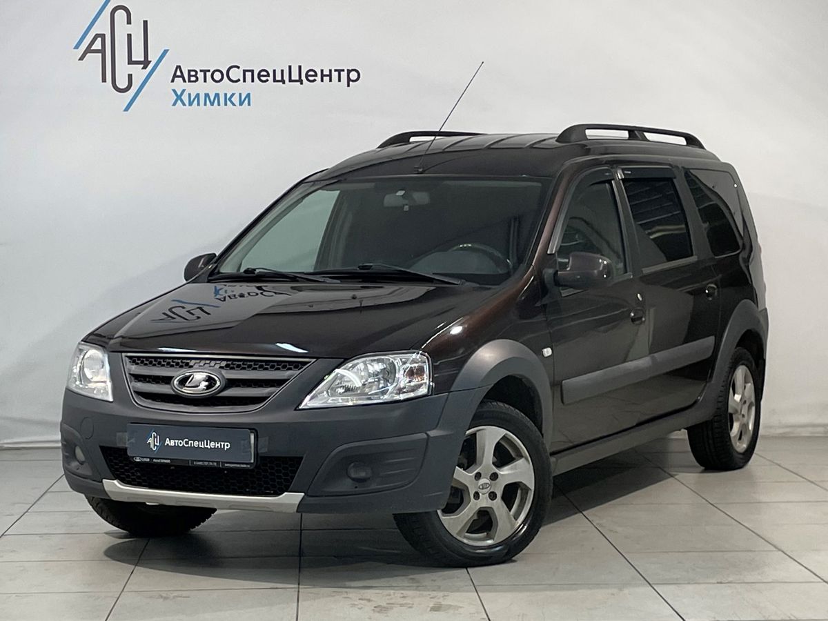 Lada (ВАЗ) Largus Luxe 1.6 MT (5 мест) (106 л.с.)