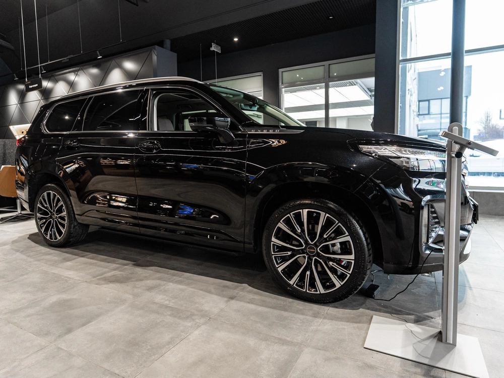 EXEED VX Рестайлинг President (7 мест) 2.0 AT 4WD (249 л.с.)