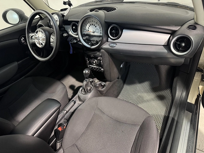 MINI Hatch 2011 One 1.6 AT (98 л.с.) Белый 83655077 фото 11
