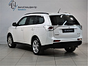 Mitsubishi Outlander 2012 2.0 CVT 4WD (146 л.с.) Белый 60648416 фото 4