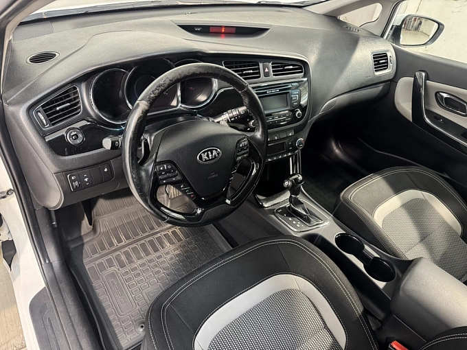 Kia Ceed 2015 1.6 AT (129 л.с.) Белый 84041013 фото 10