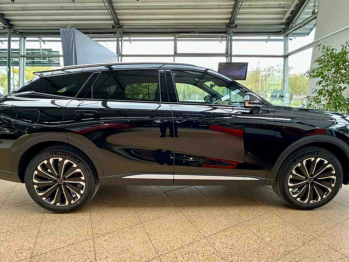 EXEED RX Prestige 2.0 AMT 4WD (249 л.с.) Бескрайний черный фото 6