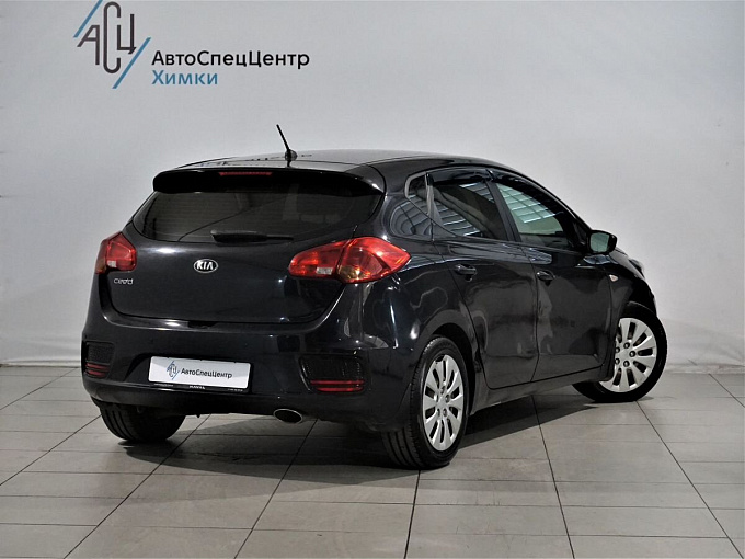 Kia Ceed 2015 1.6 AT (130 л.с.) Чёрный 60815051 фото 6