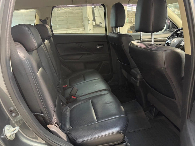 Mitsubishi Outlander 2016 2.4 CVT 4WD (167 л.с.) Серый 82055042 фото 13