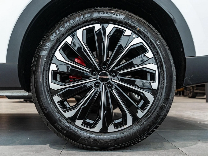 EXEED RX Премиум 2.0 AT 4WD (249 л.с.) Кристаллический белый фото 16