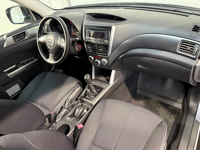 Subaru Forester 2011 2.0 MT 4WD (150 л.с.) Серебристый 83731641 фото 11