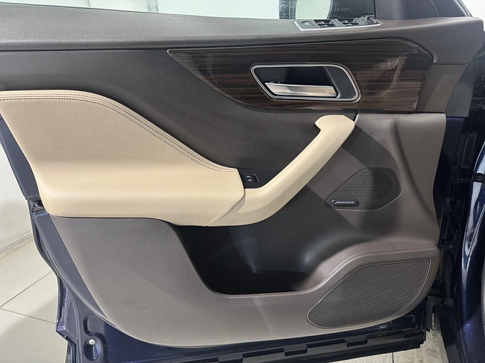 Jaguar F-Pace 2017 2.0d AT 4WD (180 л.с.) Синий 82708373 фото 17