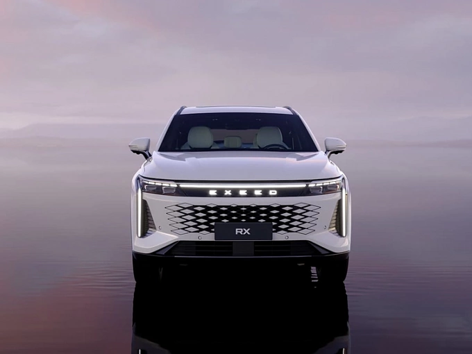 EXEED RX Urban 2.0 AMT 4WD (197 л.с.) Кристаллический белый фото 5
