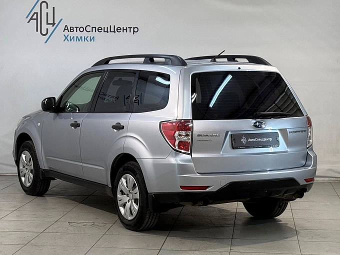 Subaru Forester 2011 2.0 MT 4WD (150 л.с.) Серебристый 83731641 фото 4