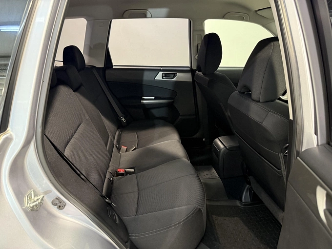 Subaru Forester 2011 2.0 MT 4WD (150 л.с.) Серебристый 83731641 фото 13