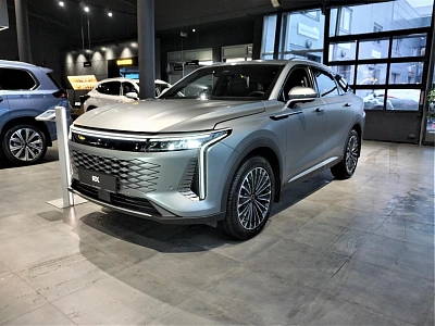 RX Премиум 2.0 AT 4WD (249 л.с.)