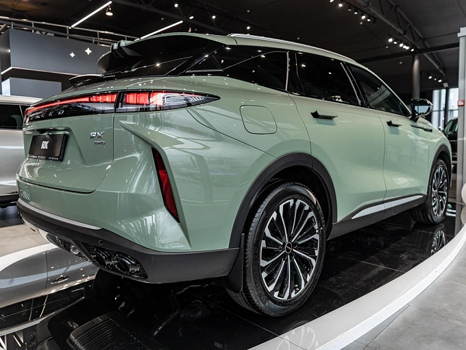 EXEED RX Премиум 2.0 AT 4WD (249 л.с.) Метеорный зеленый фото 4