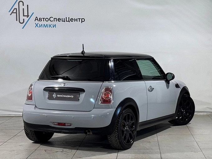 MINI Hatch 2011 One 1.6 AT (98 л.с.) Белый 83655077 фото 6