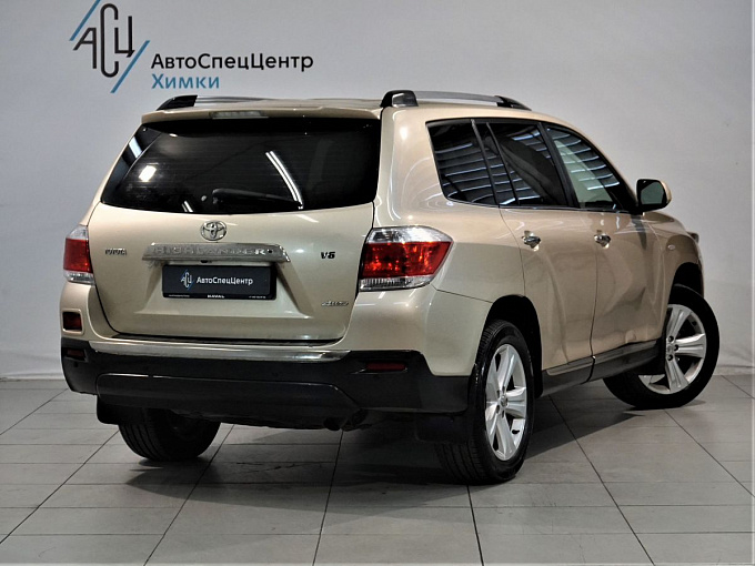 Toyota Highlander 2011 3.5 AT 4WD (273 л.с.) Бежевый 59763993 фото 6