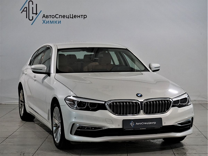 BMW 5 серии 2019 520 2.0d AT 4WD (190 л.с.) Белый 59884365 фото 2