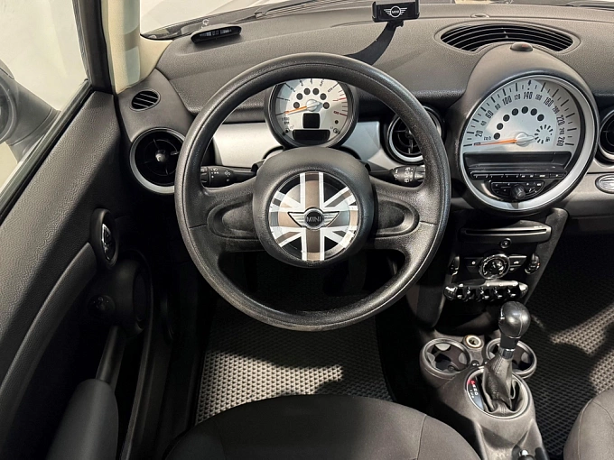 MINI Hatch 2011 One 1.6 AT (98 л.с.) Белый 83655077 фото 12