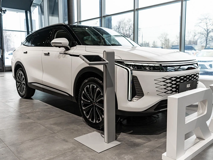 EXEED RX Премиум 2.0 AT 4WD (249 л.с.) Кристаллический белый фото 1