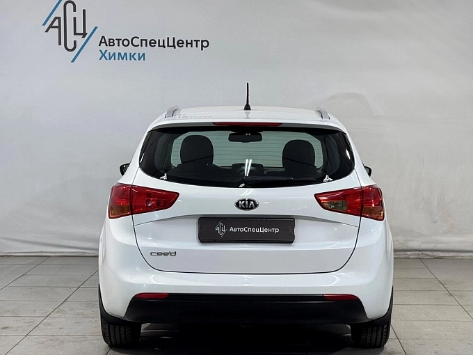 Kia Ceed 2015 1.6 AT (129 л.с.) Белый 84041013 фото 8