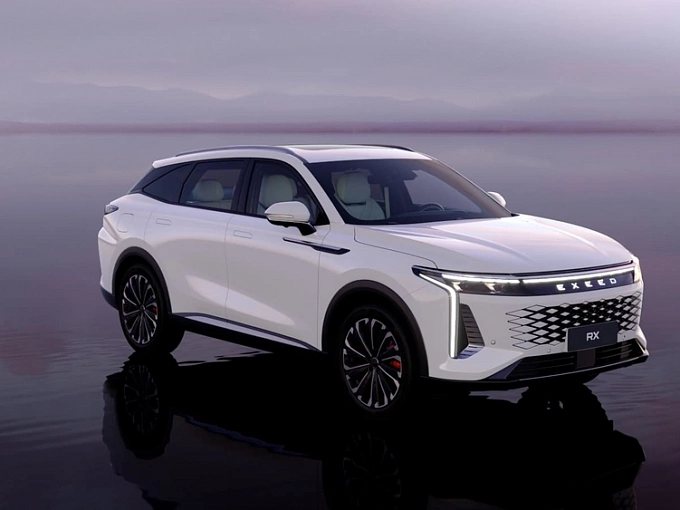EXEED RX Urban 2.0 AMT 4WD (197 л.с.) Кристаллический белый фото 2