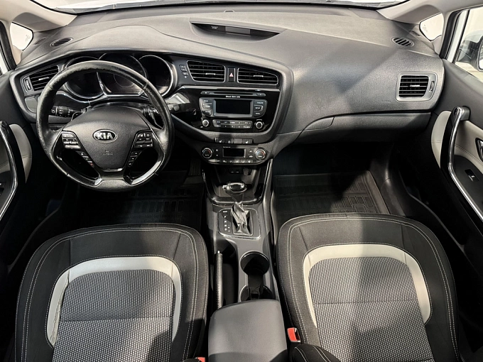 Kia Ceed 2015 1.6 AT (129 л.с.) Белый 84041013 фото 9