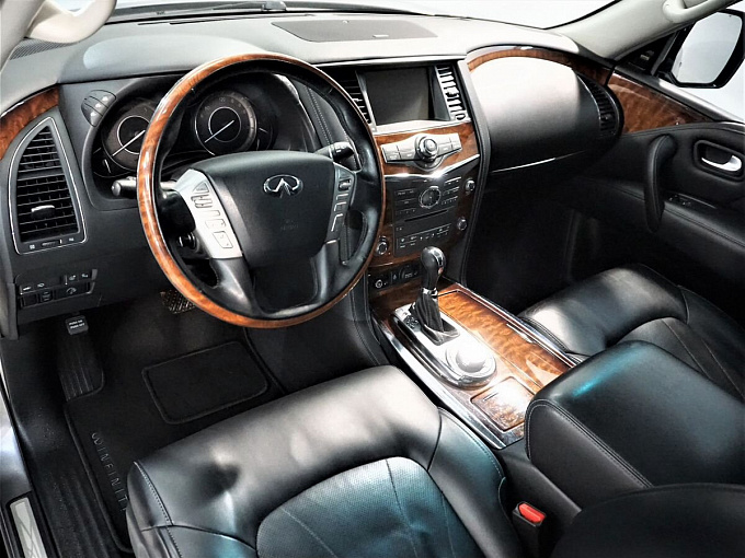 Infiniti QX80 2017 5.6 AT 4WD (405 л.с.) Серый 60883880 фото 11