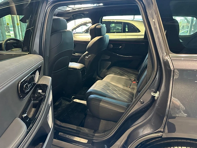 EXEED VX Рестайлинг Президент 6 мест 2.0 AT 4WD (249 л.с.) Титан (темно серый) фото 11
