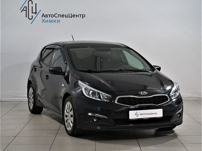 Kia Ceed 2015 1.6 AT (130 л.с.) Чёрный 60815051 фото 2