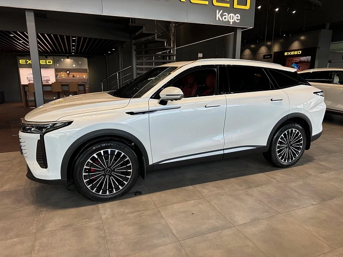 EXEED RX Флагман 2.0 AT 4WD (249 л.с.) Кристаллический белый фото 1