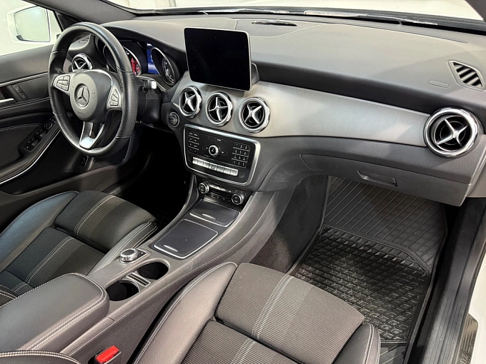 Mercedes-Benz GLA 2019 200 1.6 AMT (150 л.с.) Белый 85357012 фото 11