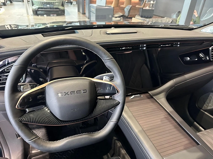 EXEED VX Рестайлинг Президент 6 мест 2.0 AT 4WD (249 л.с.) Эмеральд (Зеленый) фото 13