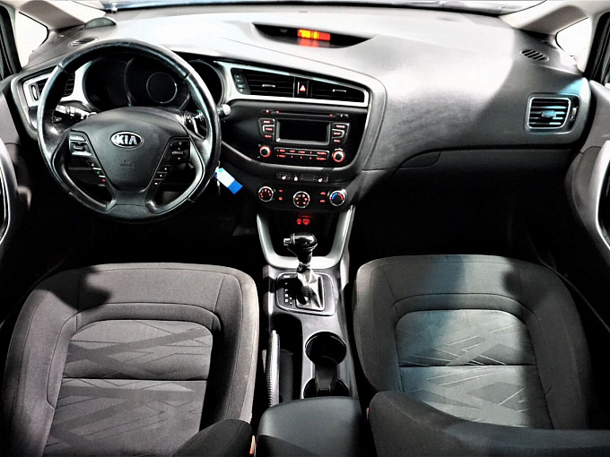 Kia Ceed 2015 1.6 AT (130 л.с.) Чёрный 60815051 фото 9