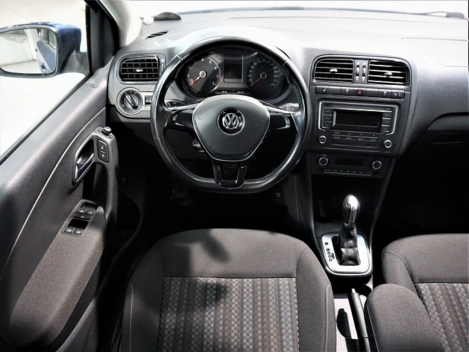 Volkswagen Polo 2017 1.6 AT (110 л.с.) Синий 66919979 фото 14