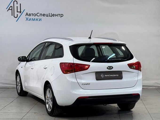 Kia Ceed 2015 1.6 AT (129 л.с.) Белый 84041013 фото 4