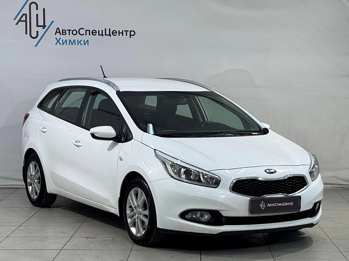 Kia Ceed 2015 1.6 AT (129 л.с.) Белый 84041013 фото 2