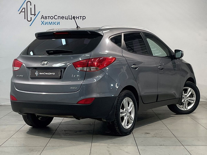 Hyundai ix35 2012 2.0 AT 4WD (150 л.с.) Серый 63242484 фото 6