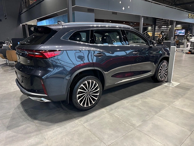 EXEED TXL Prestige 1.6 AMT 4WD (194 л.с.) Титан (темно серый) фото 4