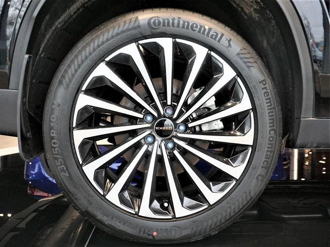 EXEED TXL Premium 2.0 AT 4WD (197 л.с.) Сагиттариус (черный) фото 13