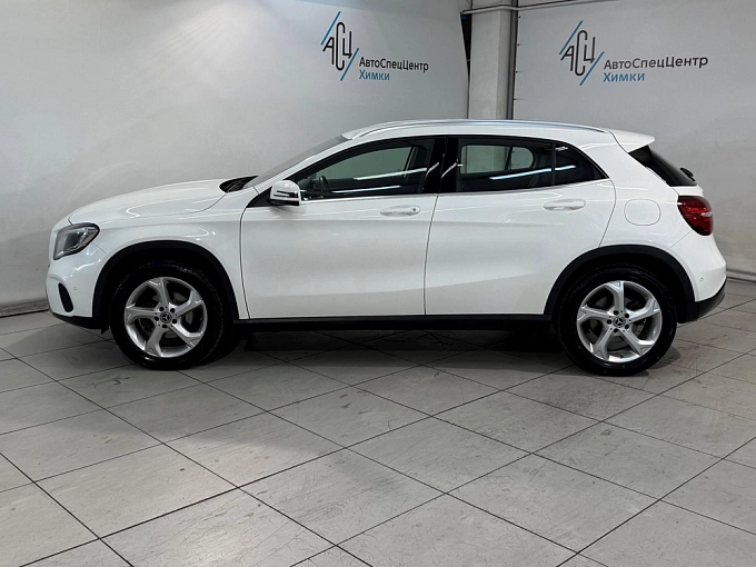 Mercedes-Benz GLA 2019 200 1.6 AMT (150 л.с.) Белый 85357012 фото 3
