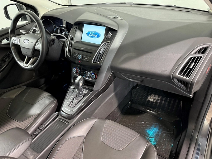 Ford Focus 2017 1.5 AT (150 л.с.) Коричневый 83348760 фото 11