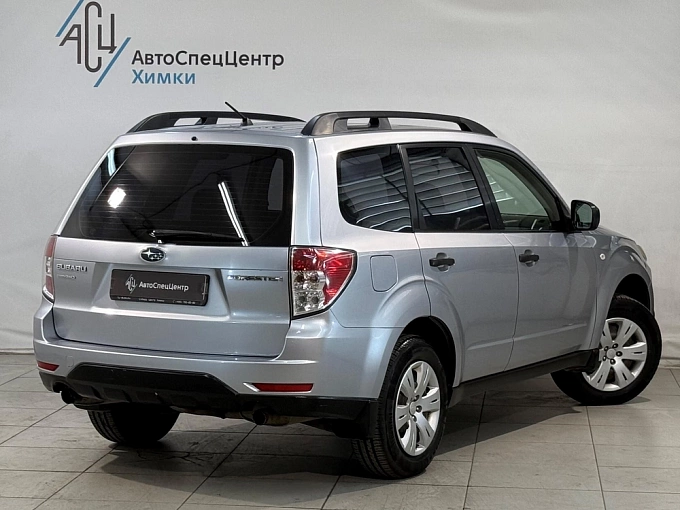 Subaru Forester 2011 2.0 MT 4WD (150 л.с.) Серебристый 83731641 фото 6