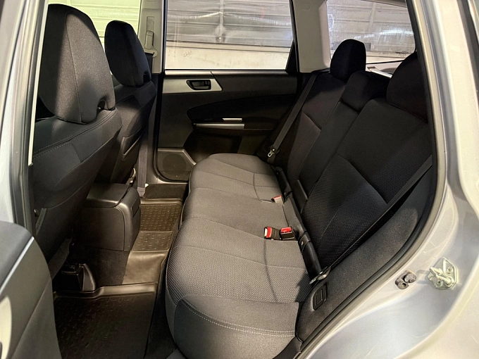 Subaru Forester 2011 2.0 MT 4WD (150 л.с.) Серебристый 83731641 фото 12