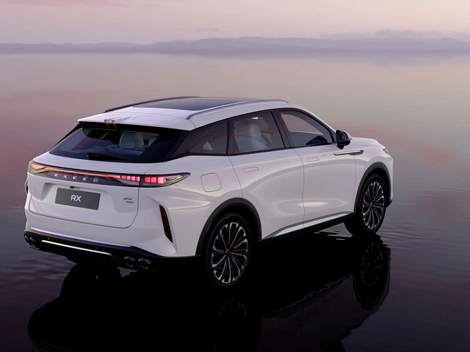 EXEED RX Urban 2.0 AMT 4WD (197 л.с.) Кристаллический белый фото 6